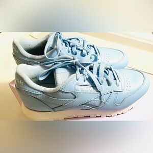 Women’s Reebok Classic Leather Blend Sky Blue Athletic Shoes - Size 7